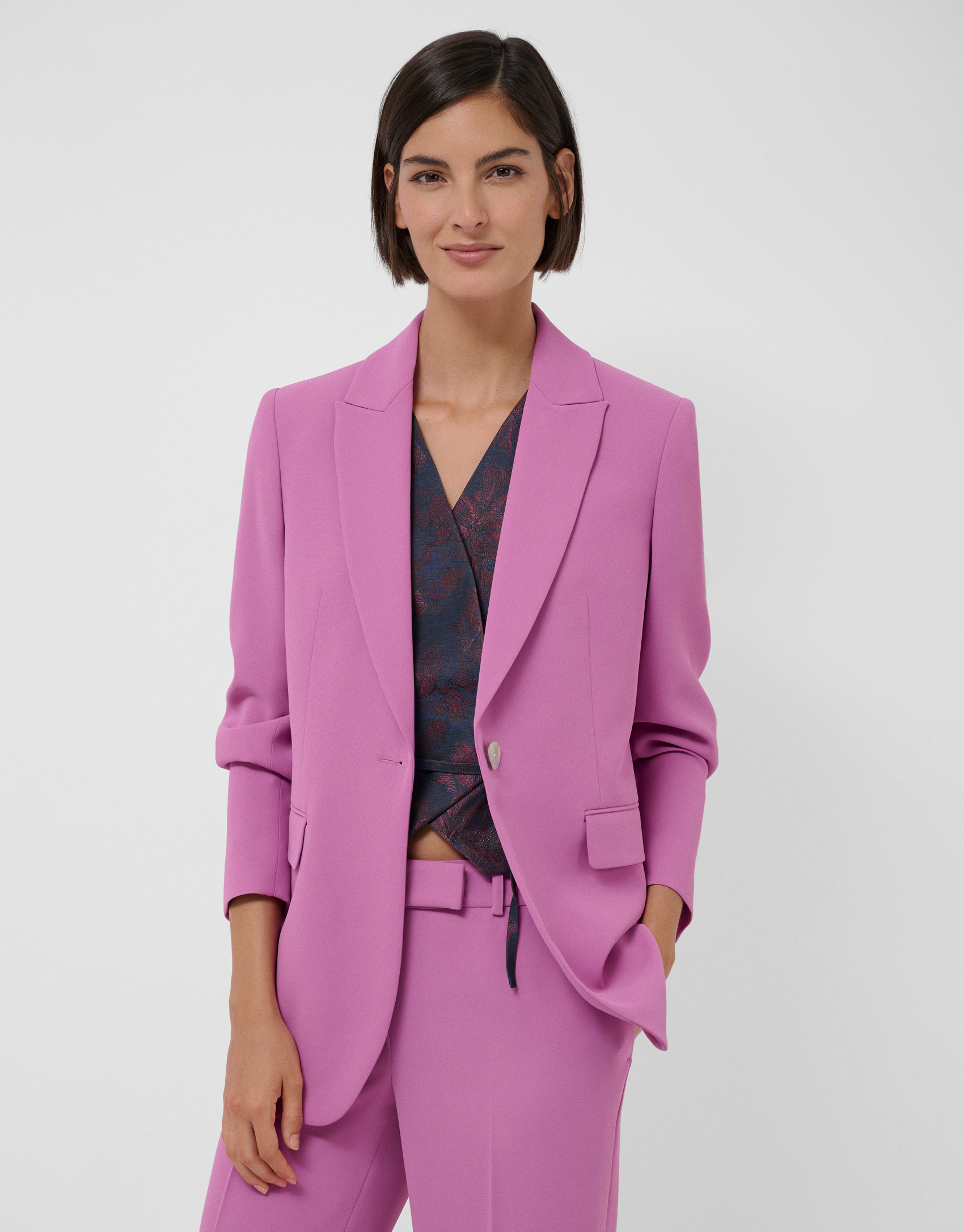 Blazer un botón crepé rosa - Mujer - OI2026 | Roberto Verino