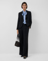 Short black crepe jacket - Mujer - AW2026 | Roberto Verino