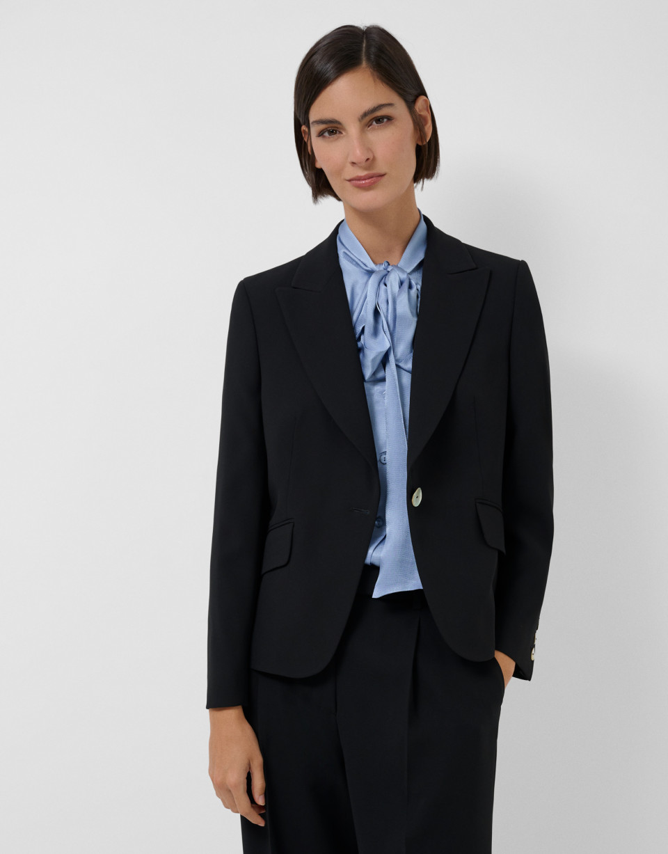 Chaqueta corta crepé negra - Mujer - OI2026 | Roberto Verino