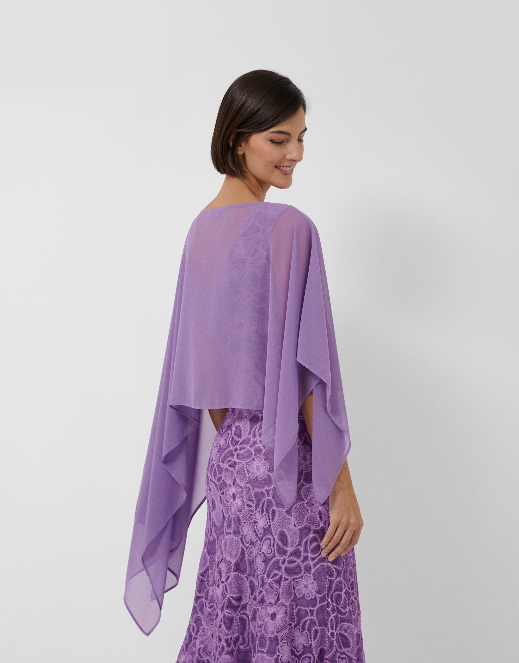 Lilac silk shoulder cover - Mujer - AW2026 | Roberto Verino