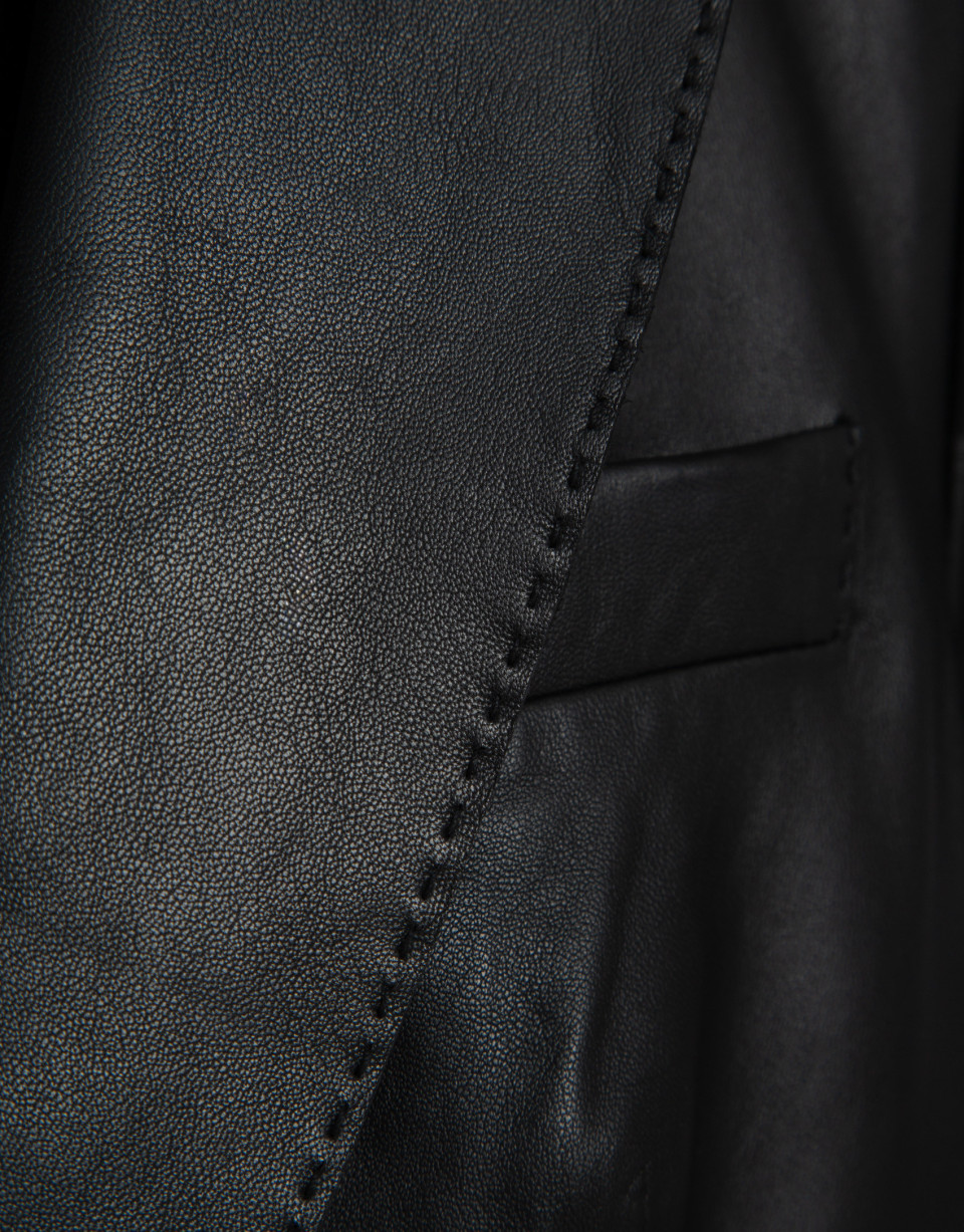 Black nappa one button blazer - Mujer - AW2026 | Roberto Verino