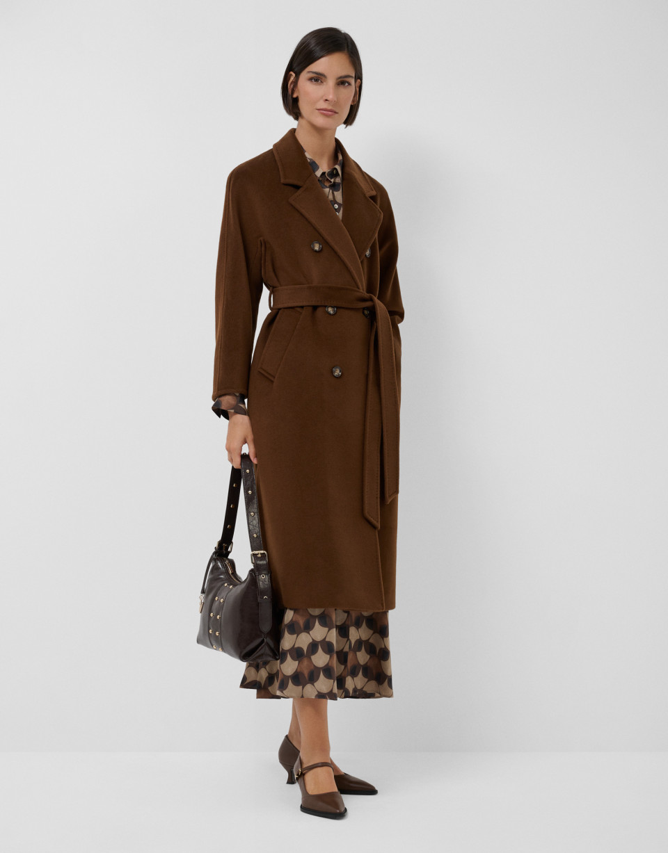 Long camel wool double-breasted coat with belt | Roberto Verino