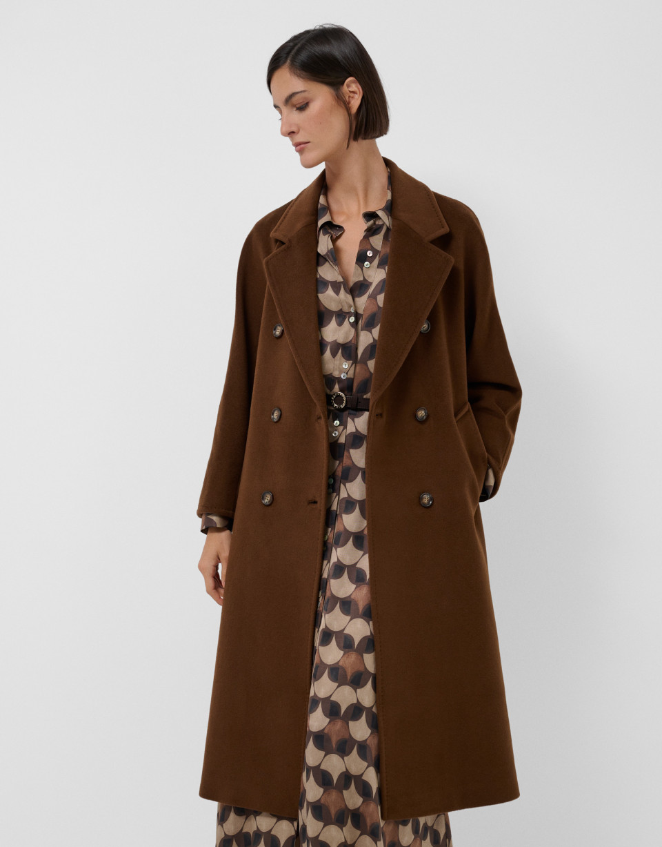 Long camel wool double-breasted coat with belt | Roberto Verino