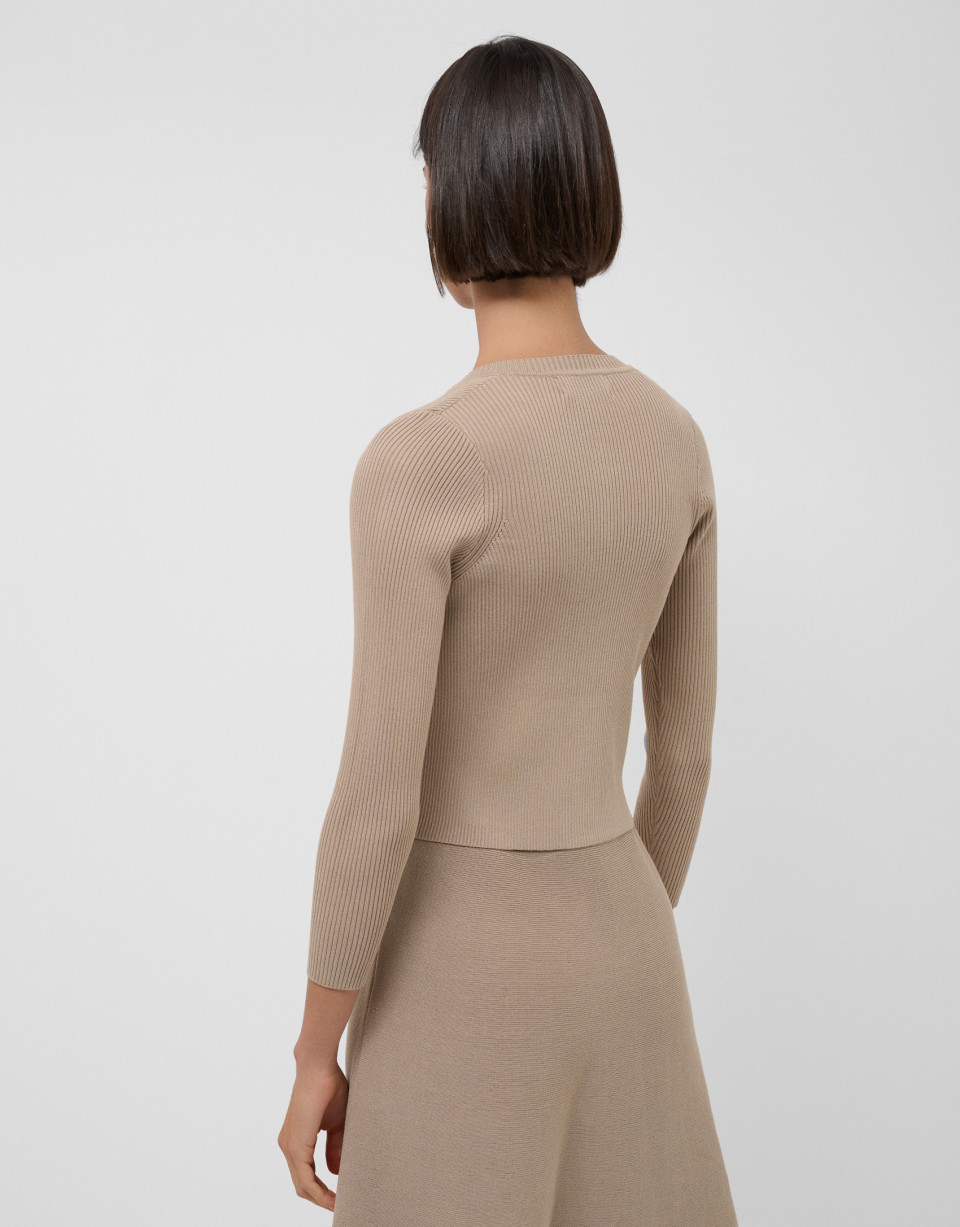 Short fitted beige knit cardigan - Mujer | Roberto Verino