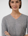 Gray fine knit V-neck sweater - Mujer - AW2026 | Roberto Verino