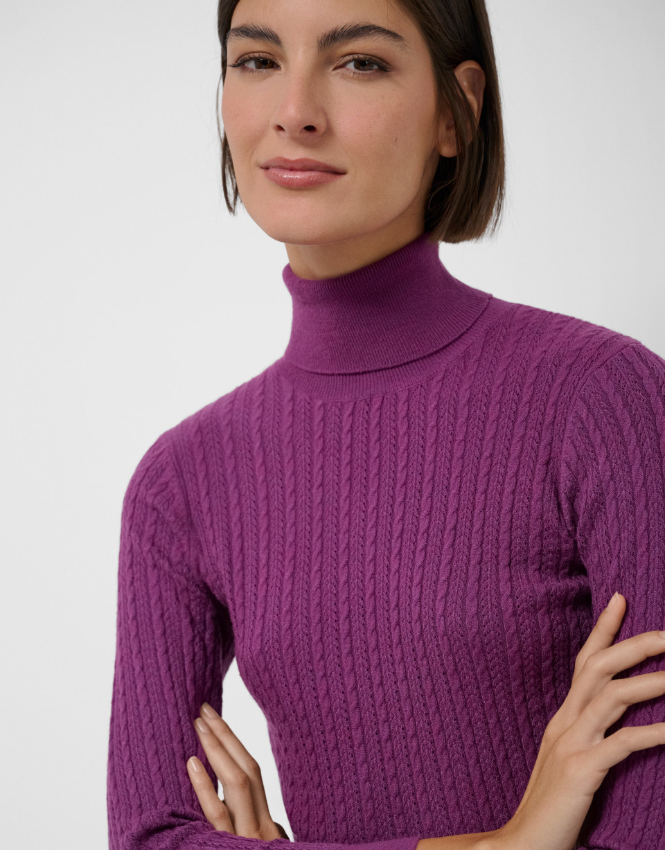 High neck sweater with eights and mauve ... | Roberto Verino