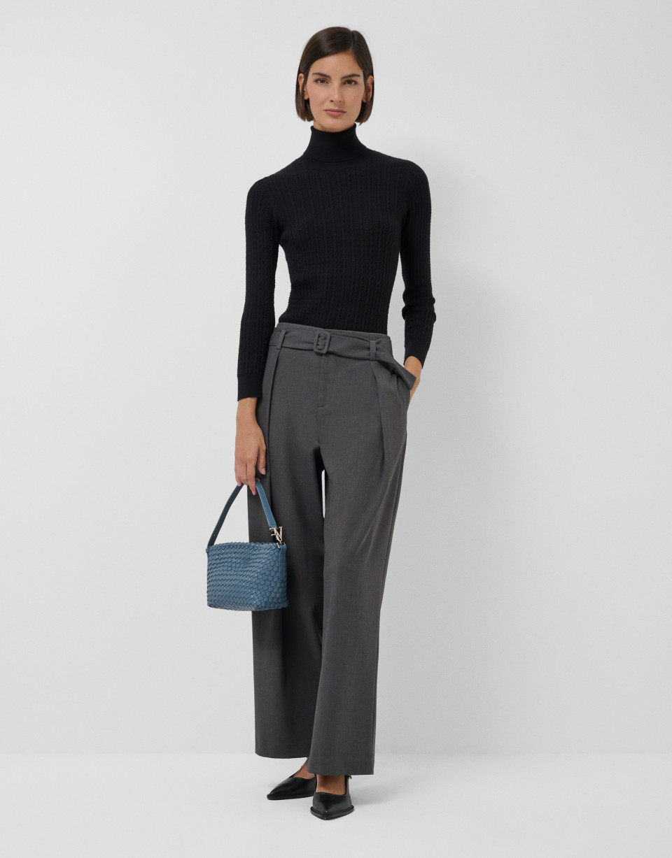 Black high-neck cable knit sweater - Mujer | Roberto Verino