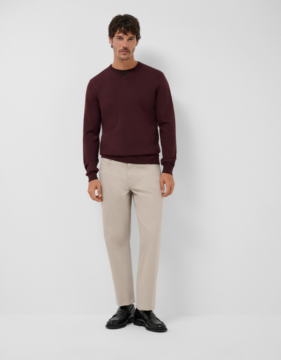 Jersey cuello pico color cereza - Hombre | Roberto Verino