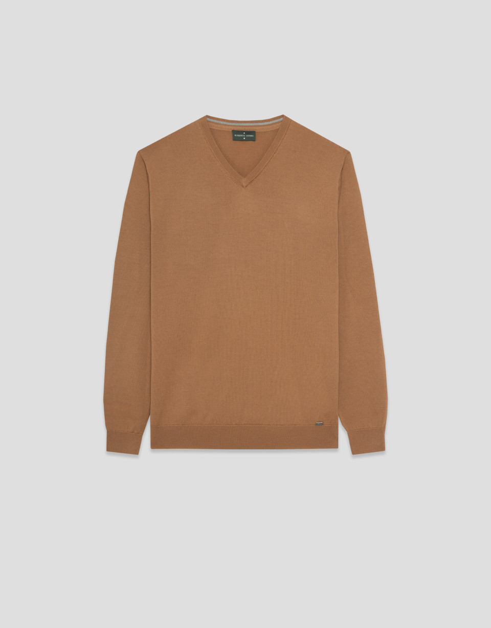 Camel V-neck sweater - Hombre - AW2026 | Roberto Verino