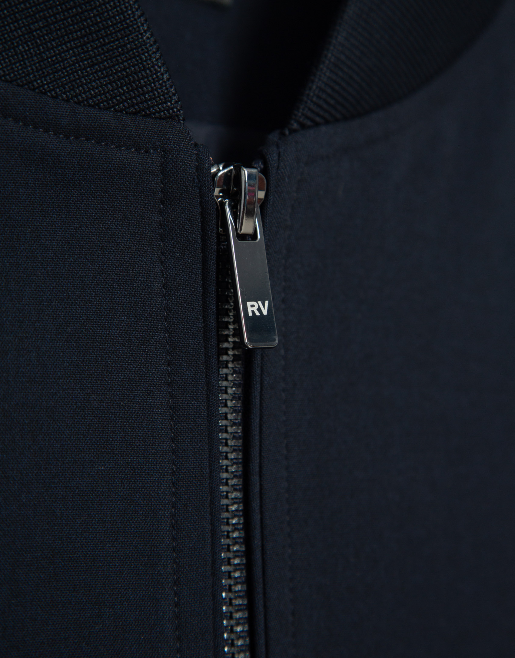 Navy blue bomber jacket - Hombre - AW2026 | Roberto Verino
