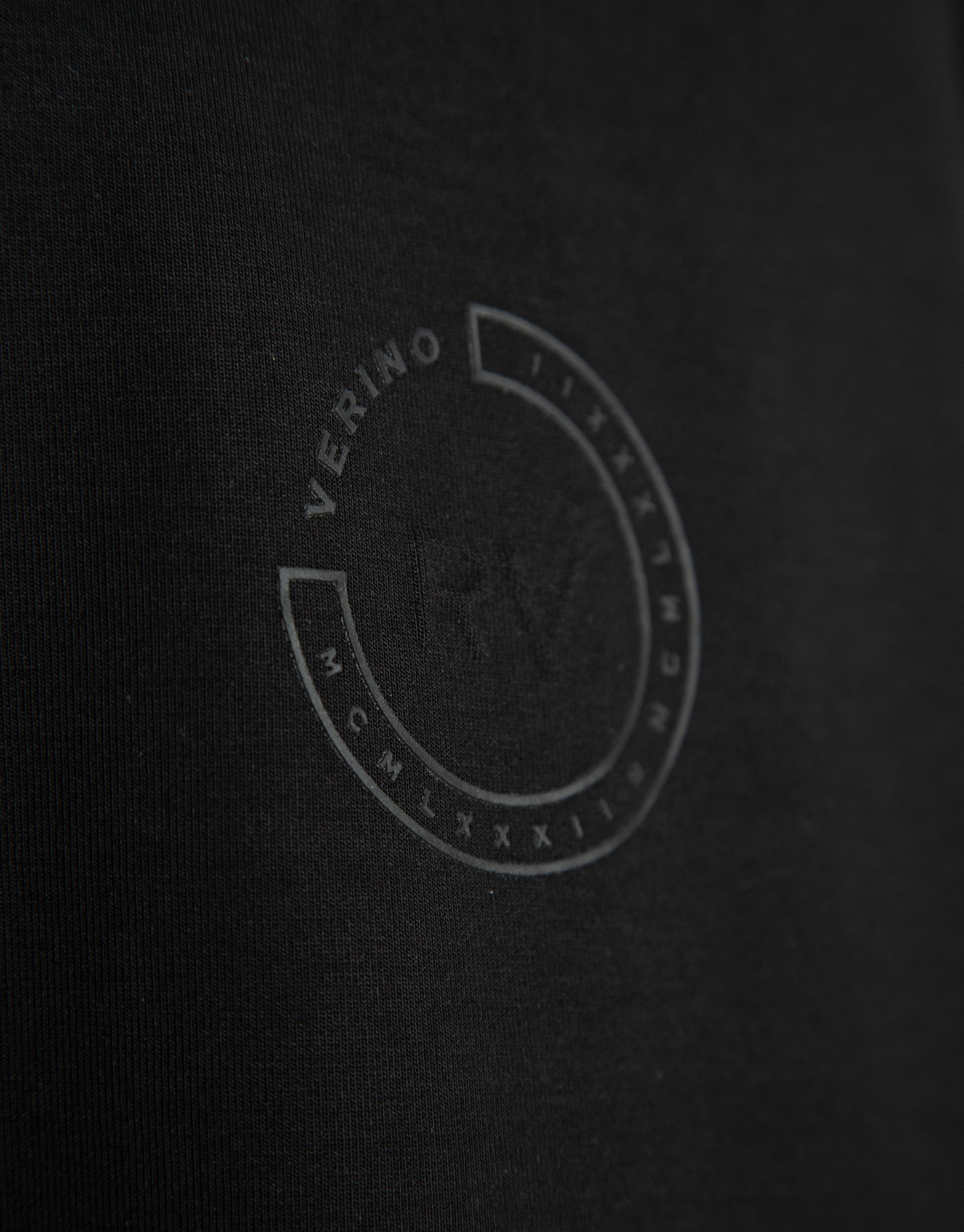 Black hoodie - Hombre - AW2026 | Roberto Verino