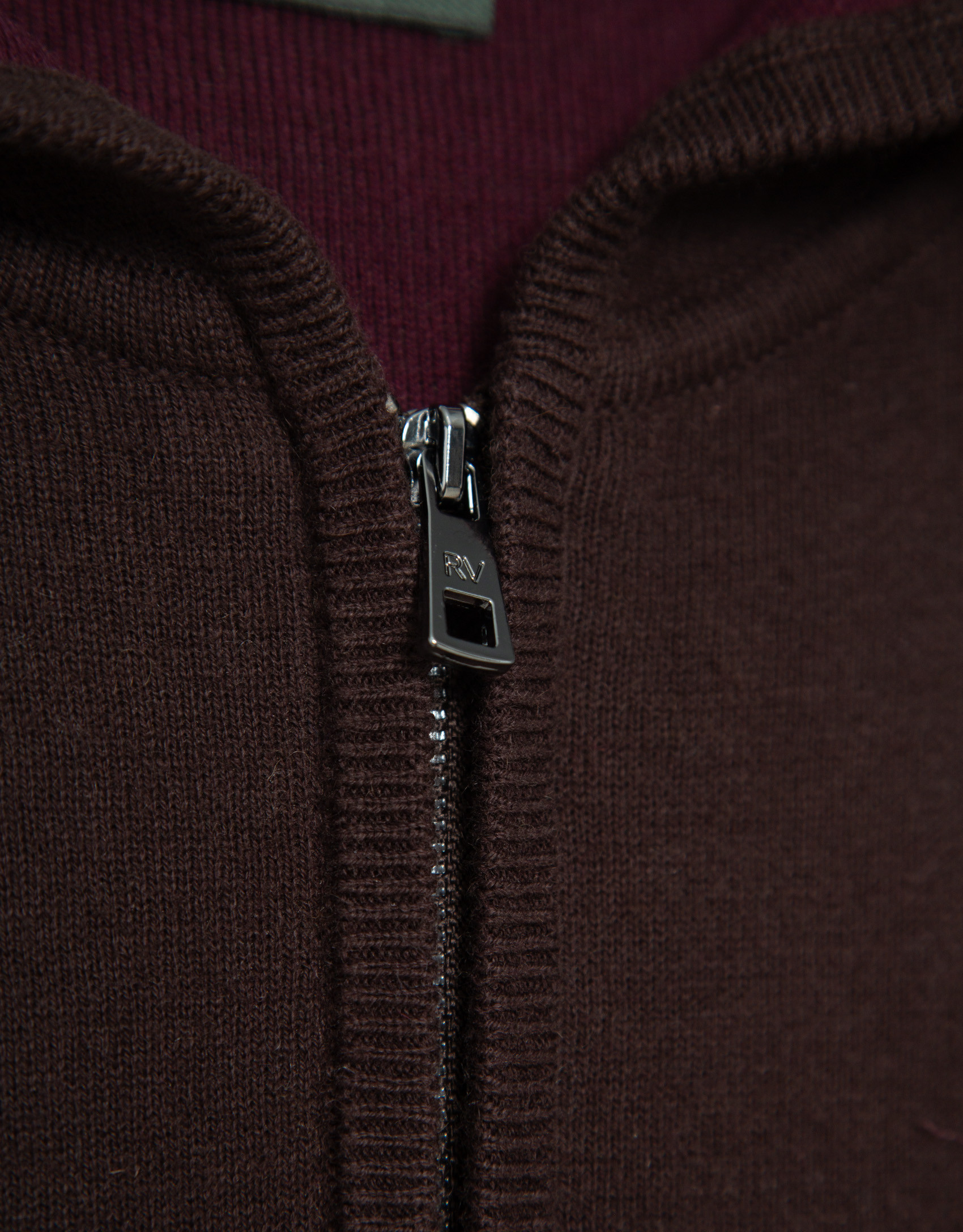 Sudadera lana capucha y media cremallera marrón | Roberto Verino
