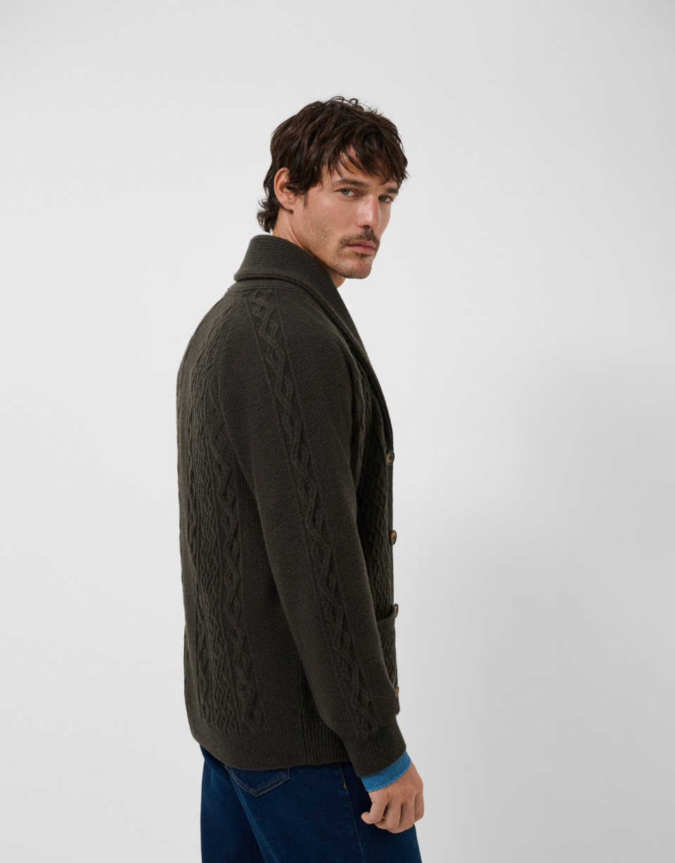 Khaki tuxedo collar cardigan - Hombre - AW2026 | Roberto Verino