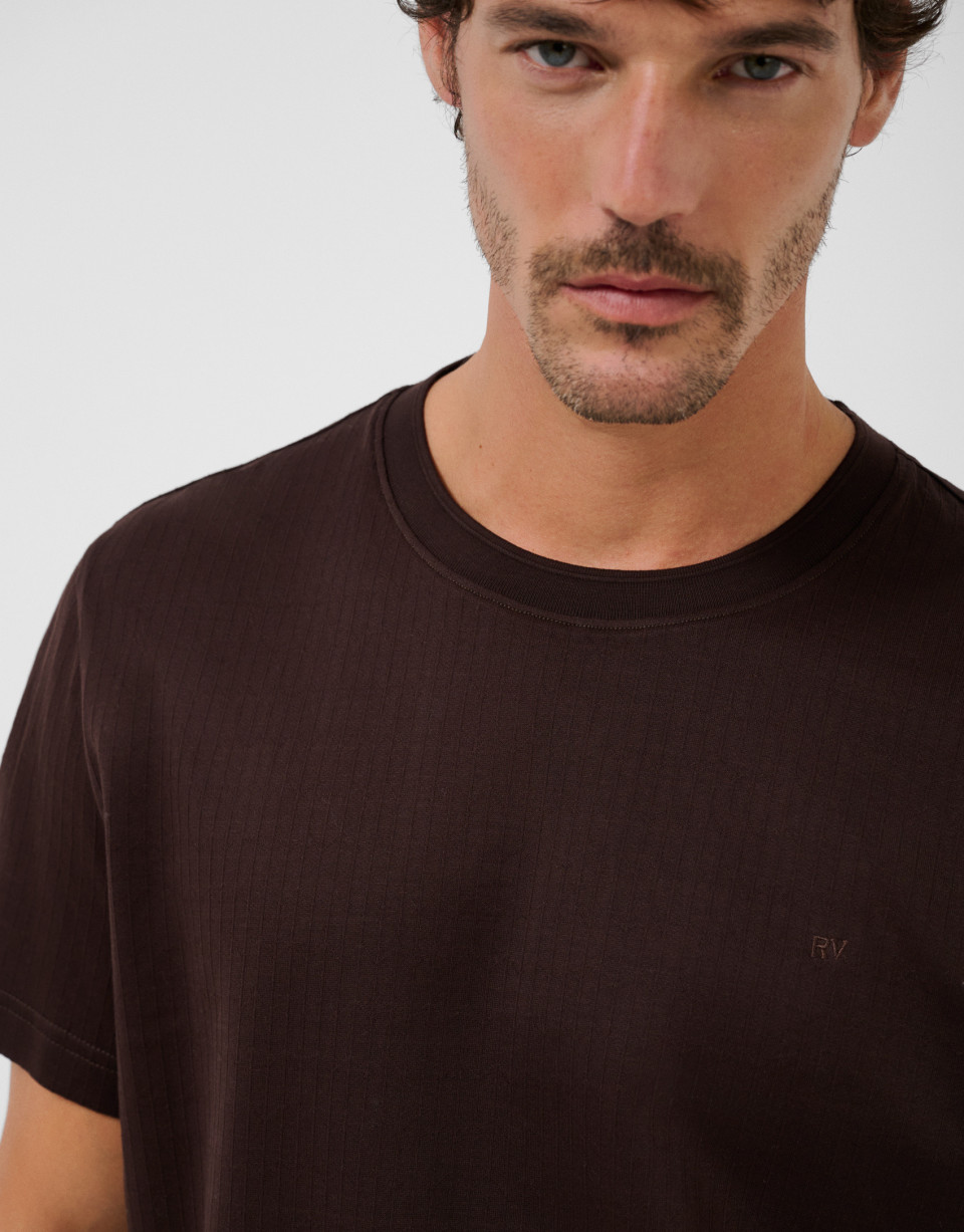 Camiseta jacquard marrón - Hombre - OI2026 | Roberto Verino