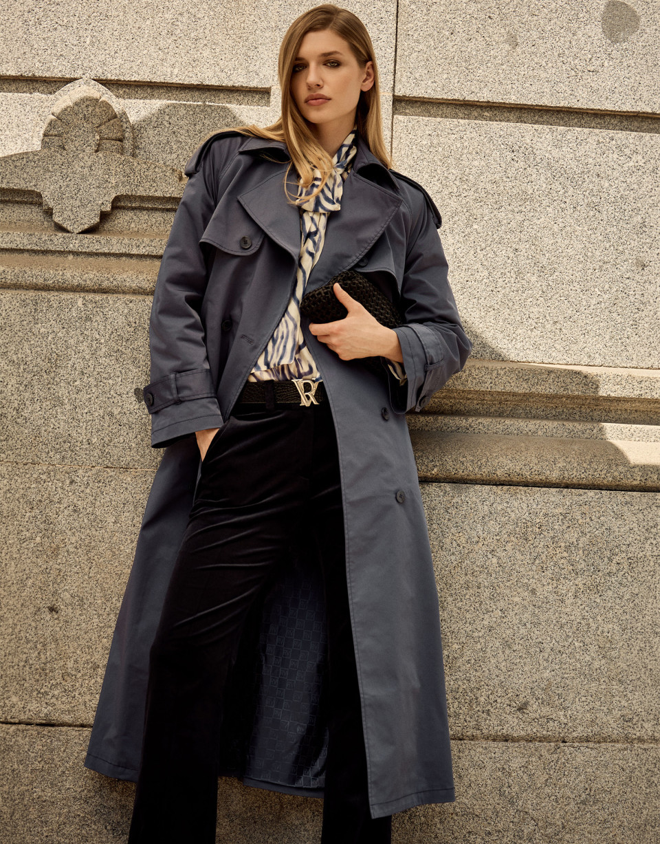 Gray blue long trench coat - Mujer - AW2026 | Roberto Verino