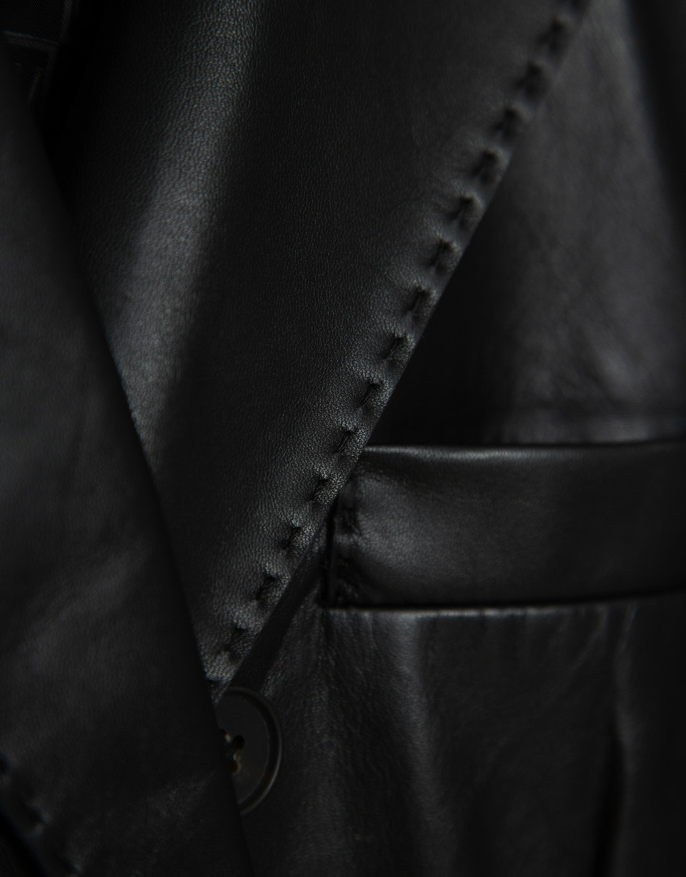 Long, double-breasted black nappa leather ... | Roberto Verino