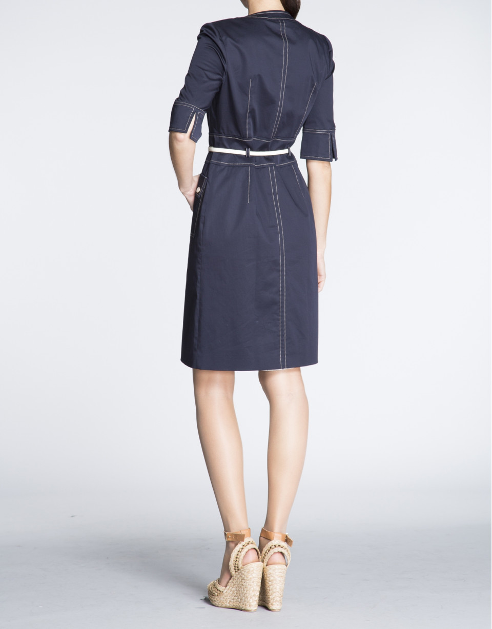 Vestido camisero azul marino manga tres cuartos.