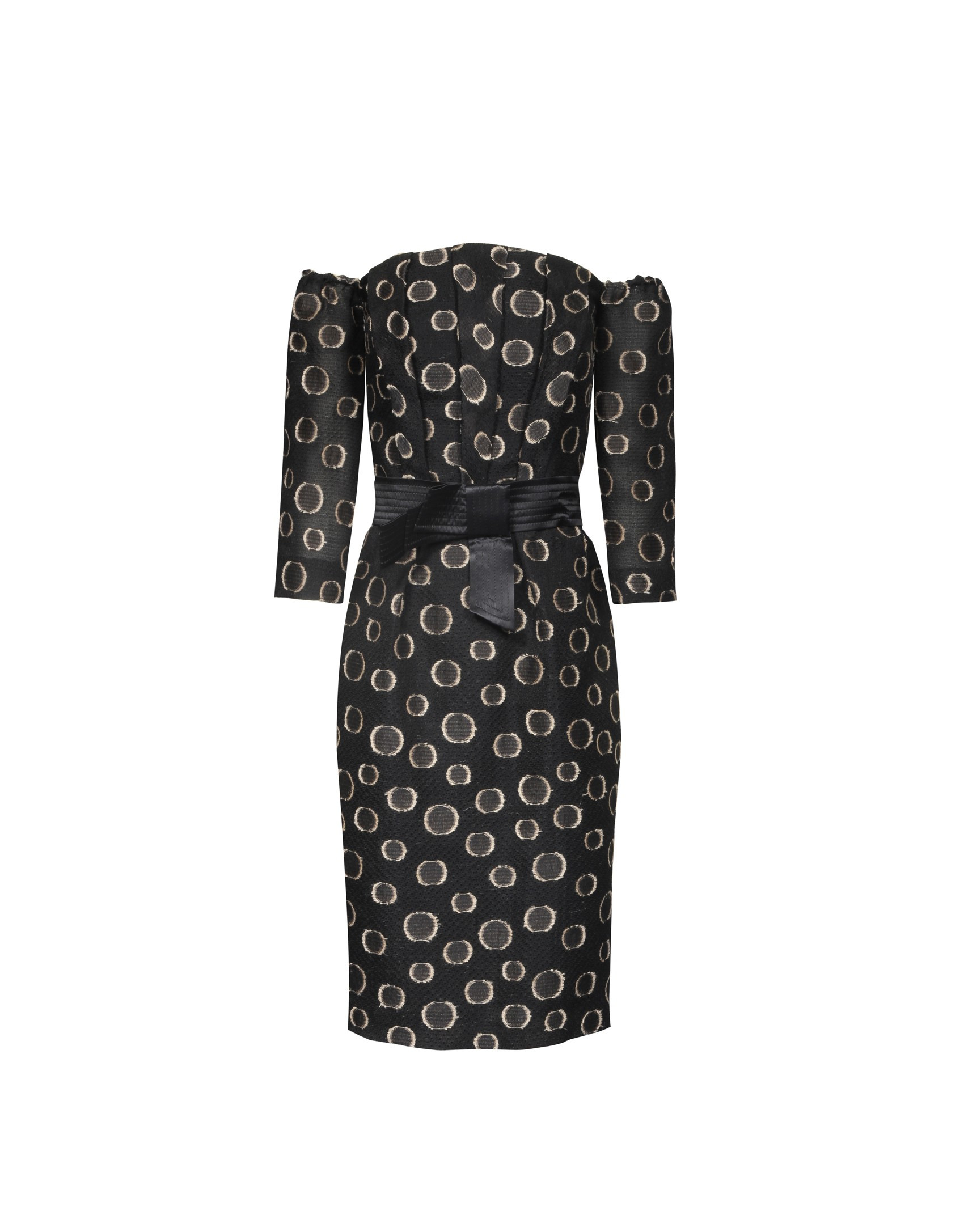 Vestido negro estampado escote bañera