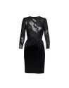 Vestido negro cintura plumas