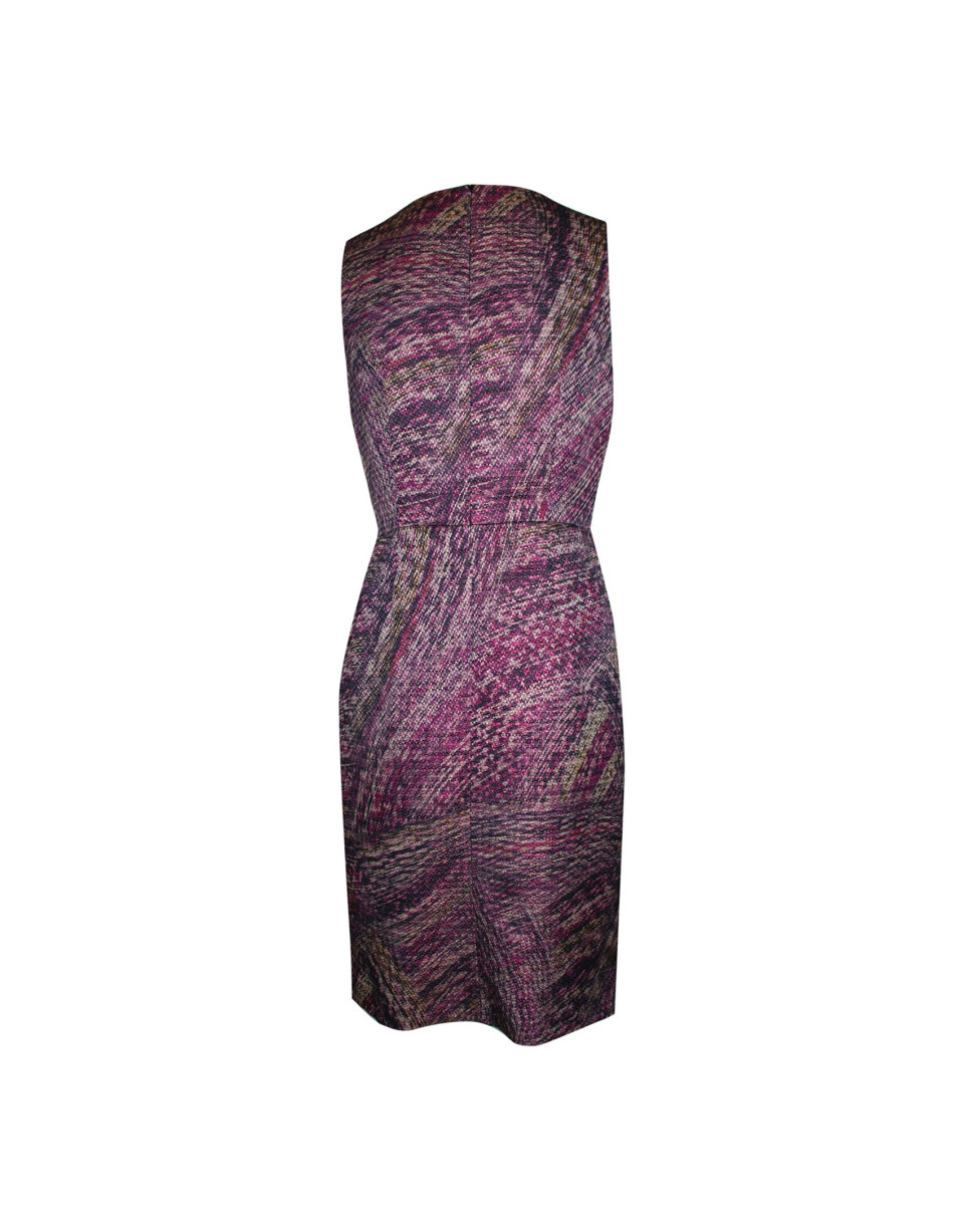 Sleeveless bourdeaux pattern dress