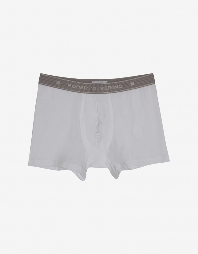 White/navy boxers pack