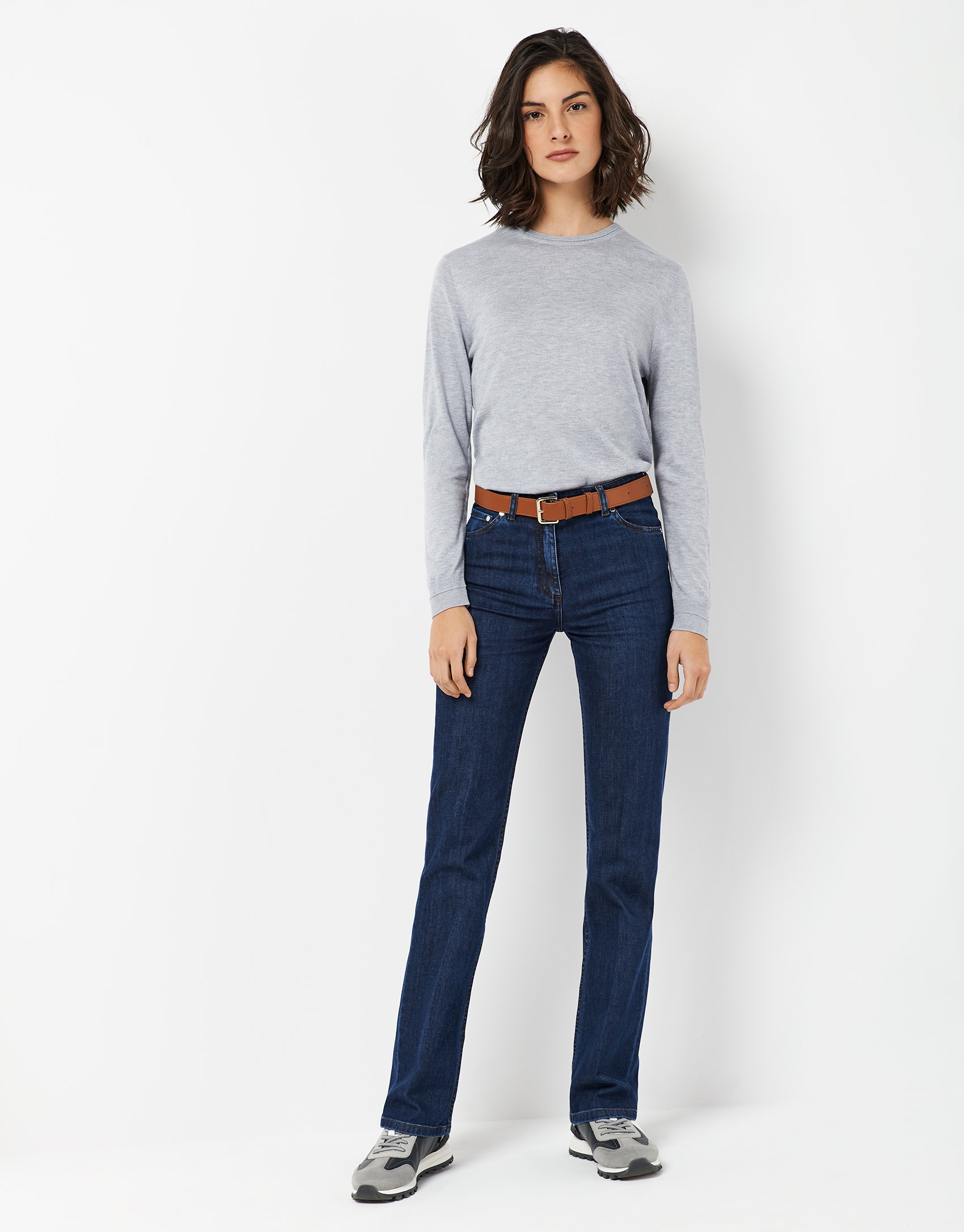 Grey assymetric sweater with fine knit