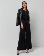 Pantal&oacute;n palazzo punto brillo negro