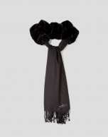 Black foulard with smooth tubular