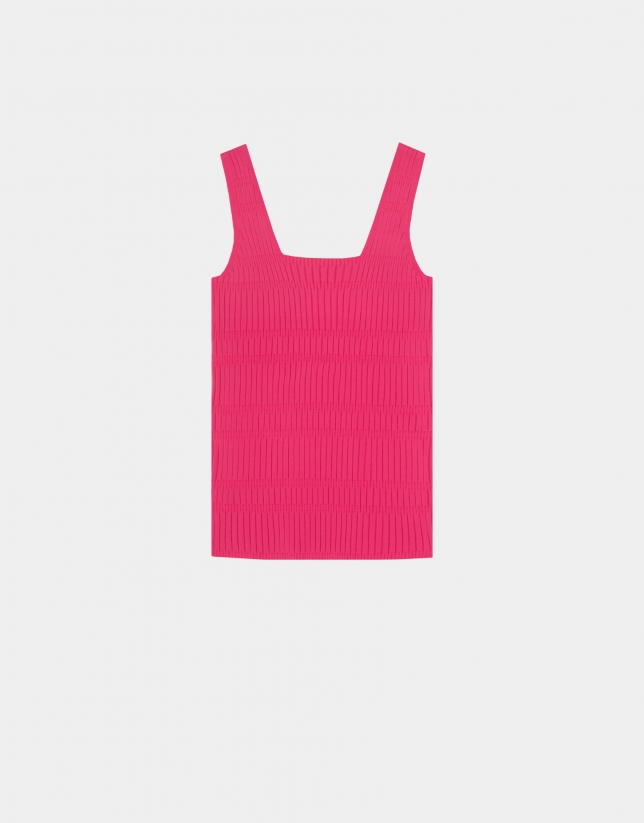 Fucshia tank top with wide ribbing and straps
