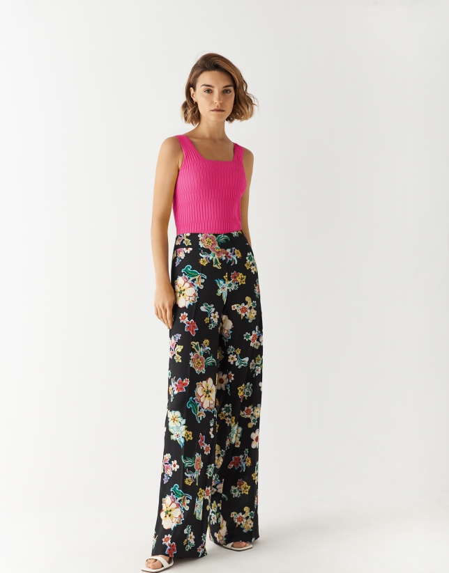 Fucshia tank top with wide ribbing and straps