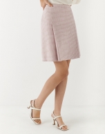 Pink tweed skirt with pleat