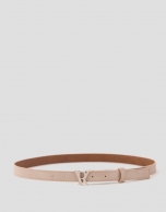 Cintur&oacute;n estrecho piel beige con hebilla esmaltada RV