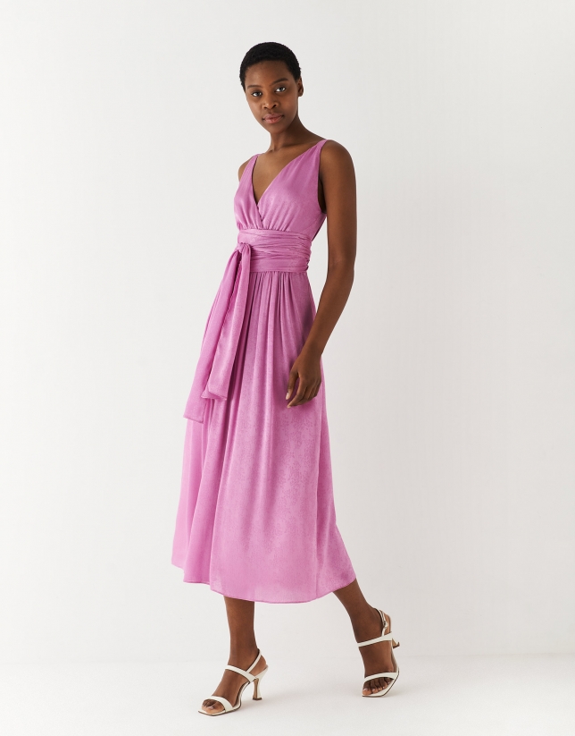 Vestido escote cruzado jacquard lila