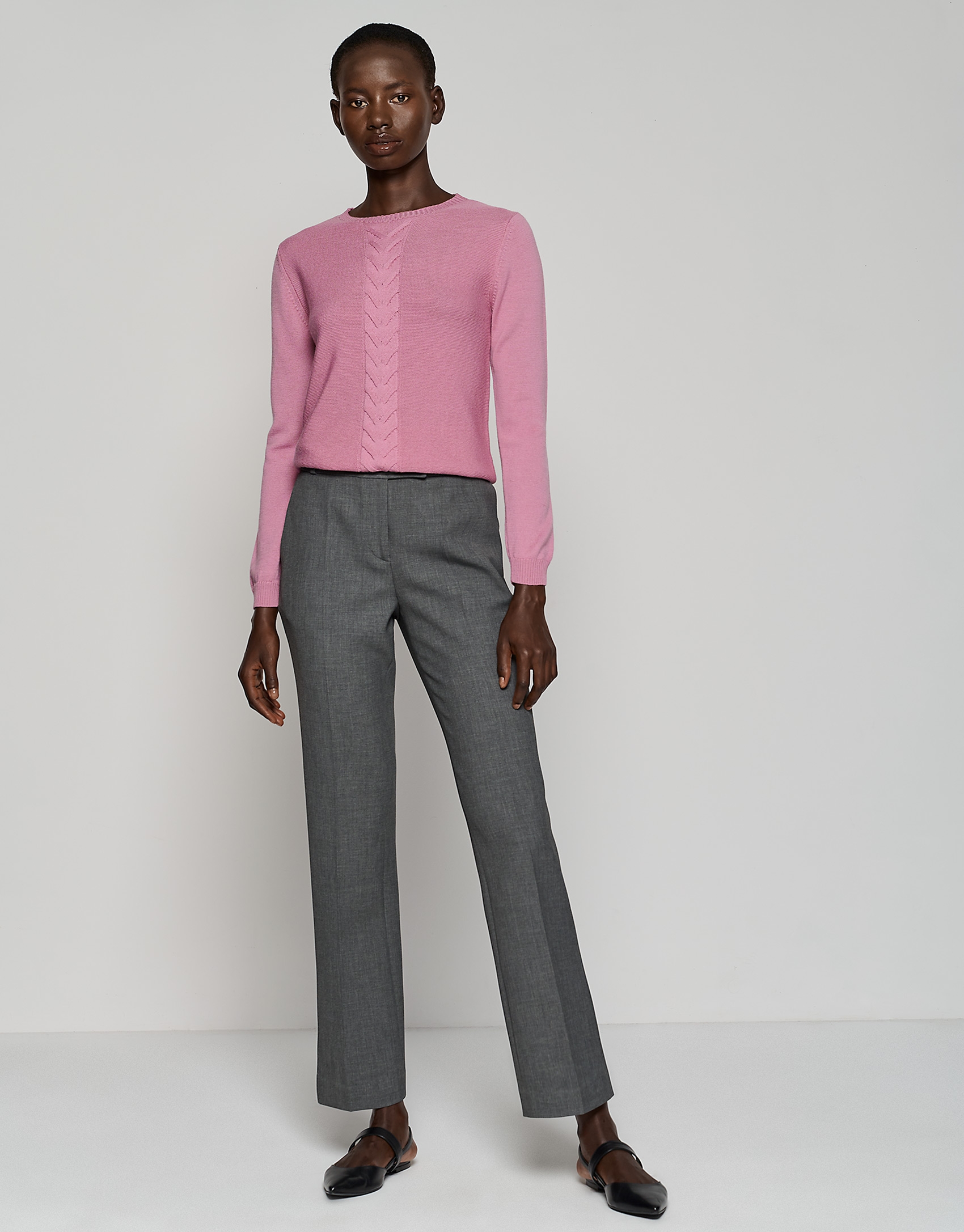 Pink sweater with braiding and boat neck