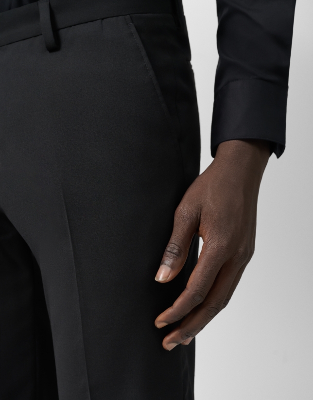 Slim fit half canvas suit in plain black