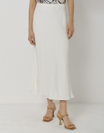 Falda midi evas&eacute; twill crudo