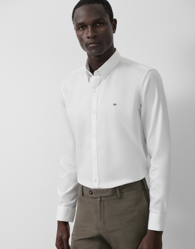 Camisa sport slim blanca con estructura