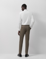 Camisa sport slim blanca con estructura