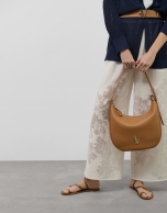 Bolso de hombro Cuca Hobo piel granulada cámel