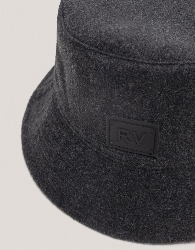 Reversible grey and navy bucket hat