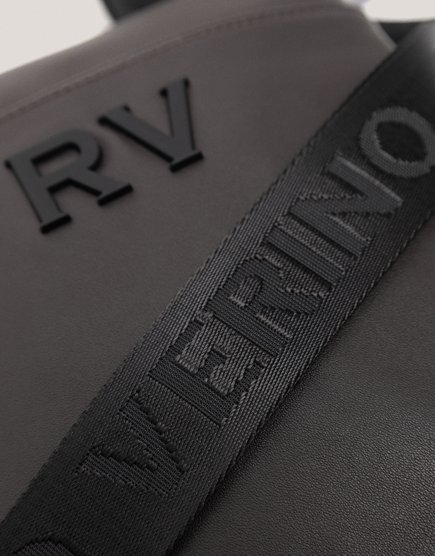 Mim flat shoulder bag in brown leather