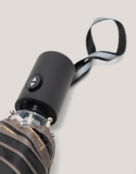 Automatic folding umbrella with taupe logos