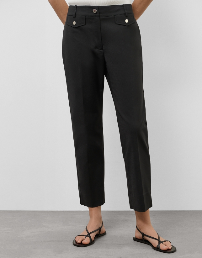 Pantalón pitillo negro