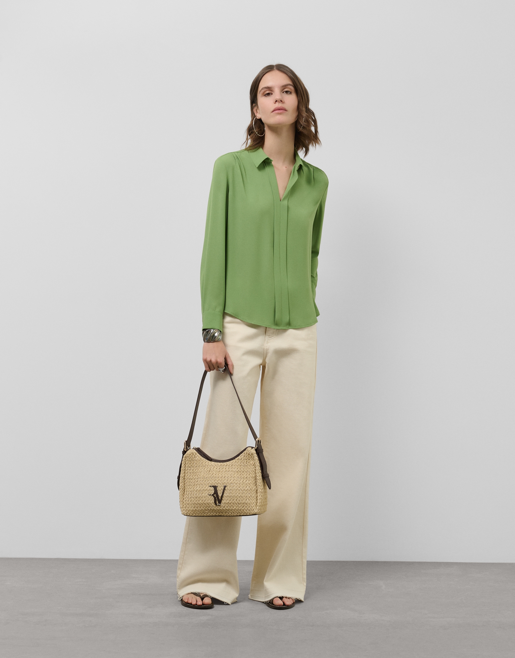 Blusa tabla central tejido fluido color verde
