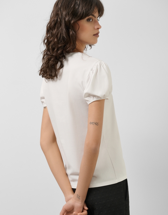 White cotton gathered short sleeve t-shirt with embroidered logo