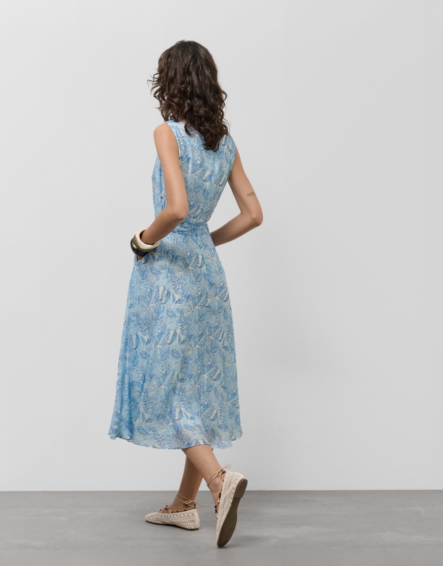 Blue midi sleeveless chiffon dress with decorative plant print