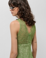 Vestido corto escote pico sin mangas guipur verde