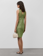 Vestido corto escote pico sin mangas guipur verde