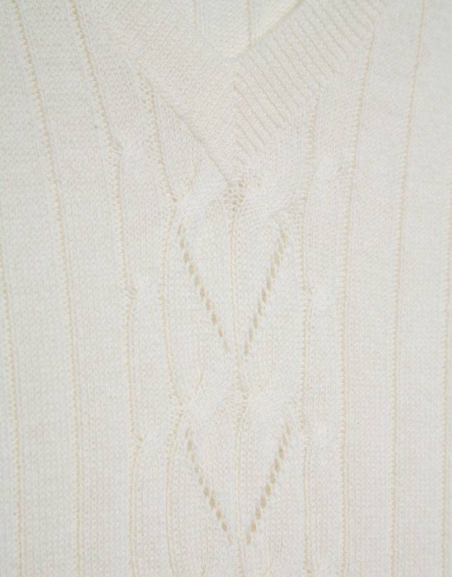 Ecru V-neck sweater with central stripe
