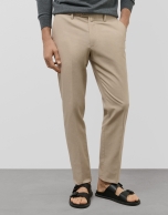 Pantalón chino ojo de perdiz color tostado claro